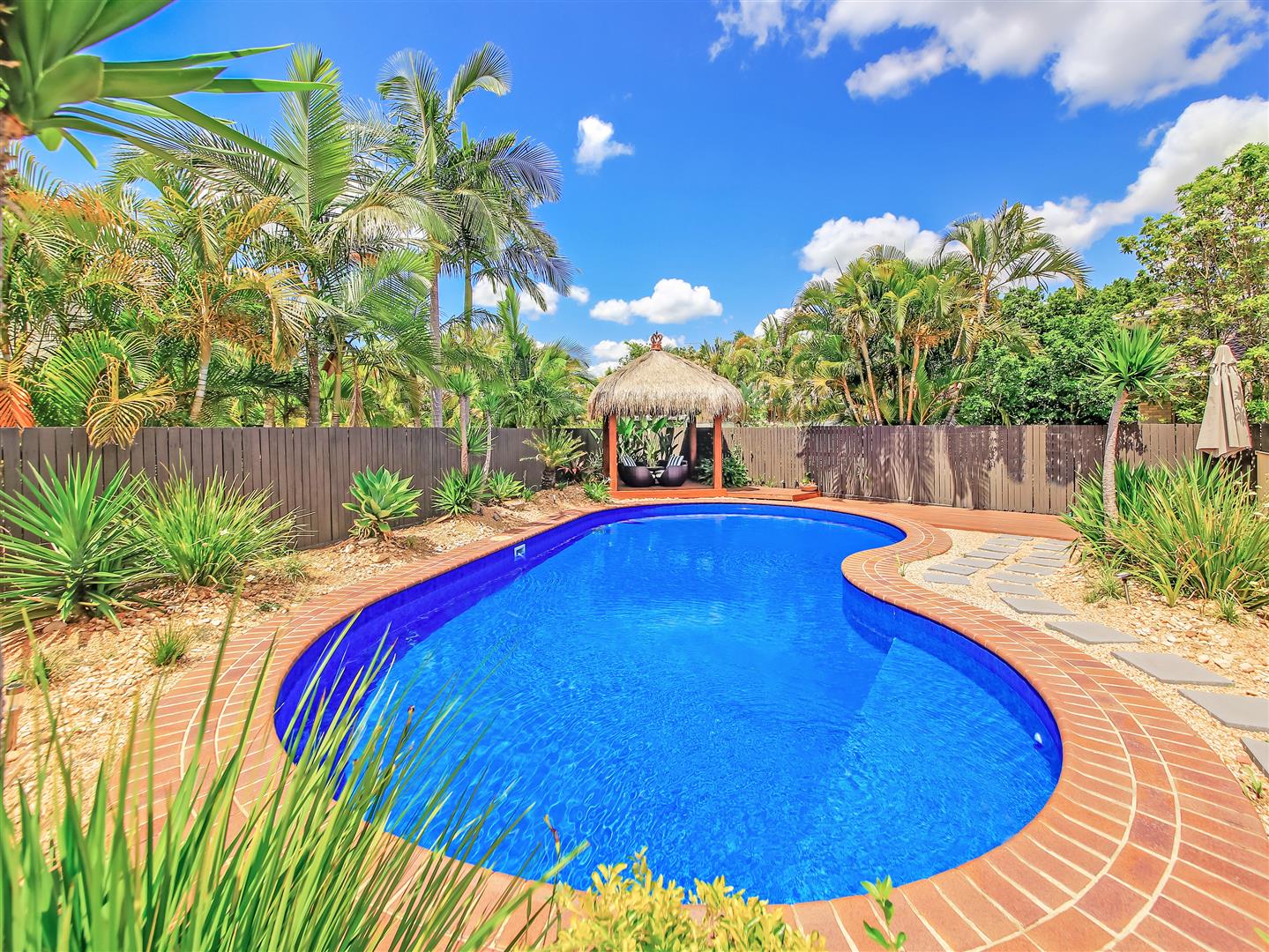 aqualux pool finish in Bahama ABGAL